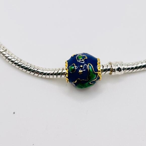 Around the World Charm - Picture 2 of 4